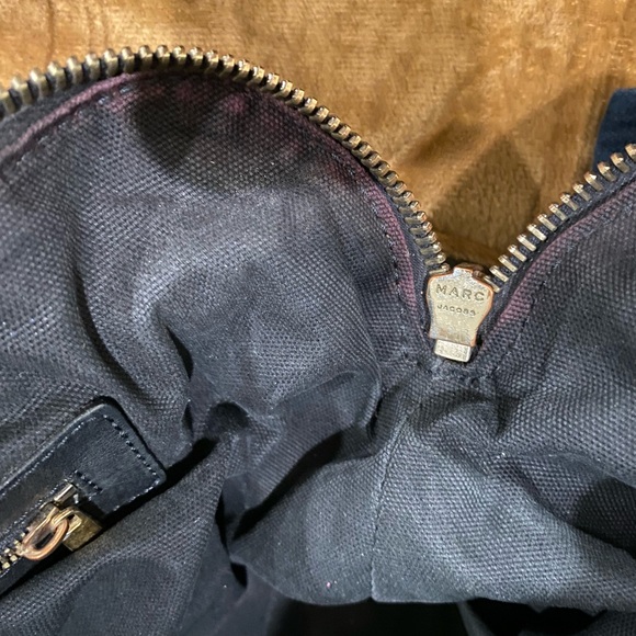 Marc Jacobs Leather Shoulder Bag - Picture 16 of 16